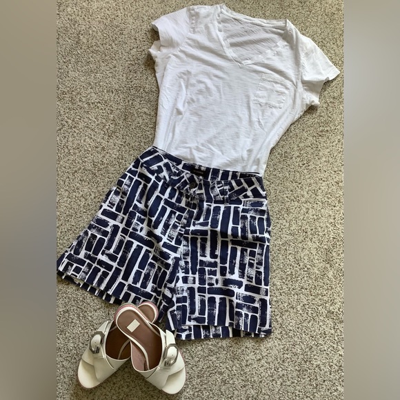 NWOT🫐 The Limited Women's Tailored Shorts - Picture 2 of 14